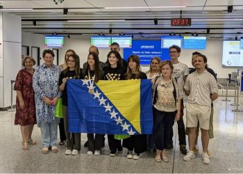 BiH ostvarila odličan rezultat na Evropskoj ženskoj olimpijadi iz informatike: Farah Demirović osvojila zlato
