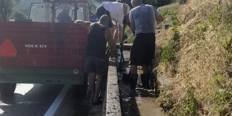 Mještani Gorice i Borojevića vlastitim snagama očistili kanal: „Naša polja ne mogu čekati“
