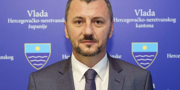 REAKCIJA MINISTARSTVA GRAĐENJA HNK DEMANTUJE NAVODE GRADONAČELNIKA STOCA: „Poništenje dozvole za harem nema veze s našim djelovanjem“ – saznaje Glas Stoca