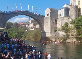 Danas se održavaju tradicionalni 459. skokovi sa Starog mosta