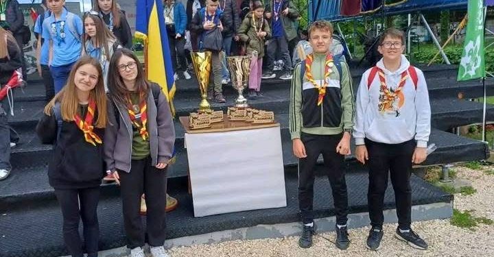 DVA ČLANA ODREDA IZVIĐAČA „BREGAVA“ STOLAC NA STRUČNOJ ŠKOLI NA BORAČKOM JEZERU