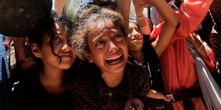 Izraelska vojska ubila 27 Palestinaca, većina ih je čekala preuzimanje humanitarne pomoći