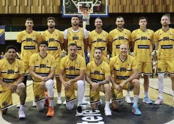 Zmajevi poraženi od Crne Gore, slijedi Eurobasket i okršaji sa Španijom, Grčkom i Italijom