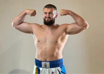 Ahmed Krnjić je nezaustavljiv u Saudijskoj Arabiji: Bh. bokser izborio polufinale WBC turnira