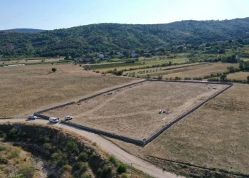 Reakcija OO SDA Stolac na saopštenje Grada o kaznenim prijavama zbog izgradnje zida
