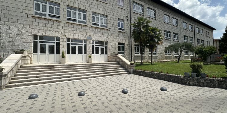 Edukativne radionice u Prvoj osnovnoj školi Stolac: „Stolački Small Steps – u zajednici, za zajednicu“