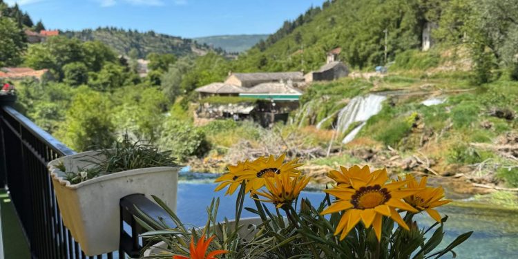 Caffe pizzerija Nota na kolektivnom godišnjem odmoru