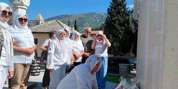 Žene borci iz Sarajeva u posjeti Stocu: Čas zajedničkog sjećanja i poštovanja