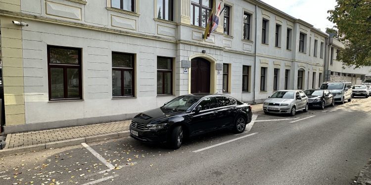 Klub vijećnika SDA u Gradskom vijeću Grada Stoca uputio saopštenje povodom obustave prevoza učenika Prve osnovne škole Stolac