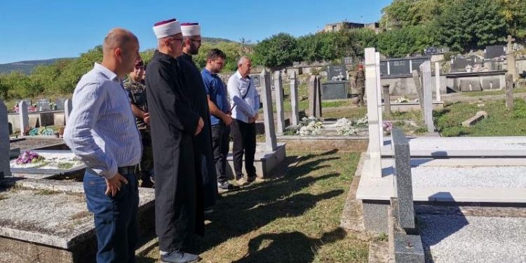 ČAPLJINA: OBILJEŽENO 25 GODINA OD TERORISTIČKOG NAPADA NA BOŠNJAKE PORATNIKE U KOJEM JE UBIJEN ADEM MUMINAGIĆ