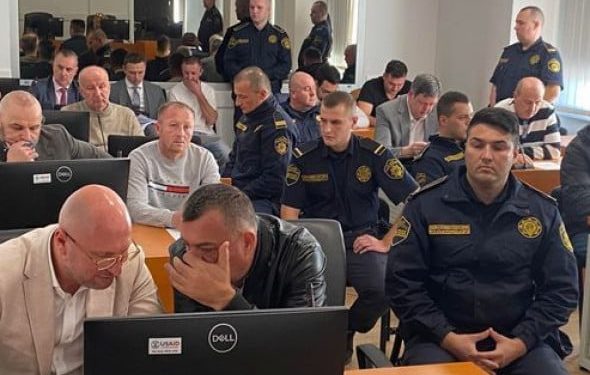 STRAVIČNA AFERA NA PODRUČJU TUZLE: Policajci izašli pred Sud