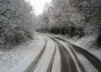 Snijeg tokom noći pao u nekoliko bh. gradova, uskoro se očekuje širom zemlje
