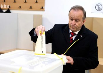 Jedan od kandidata za predsjednika RS-a Dragan Đokanović glasao u Istočnom Sarajevu