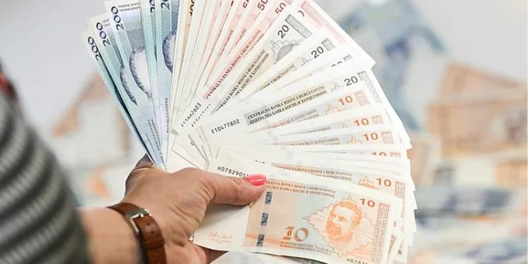 Porezna uprava FBiH: Od januara do novembra uplaćeno 7,9 milijardi KM direktnih poreza; broj zaposlenih manji za 857