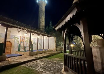 Muslimani večeras obilježavaju odabranu noć Lejletu-r-Regaib