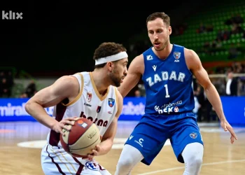 Bosna nakon spektakla srušila Zadar