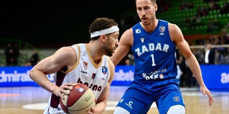 Bosna nakon spektakla srušila Zadar