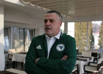 Hasanbegović trajno isključen iz nogometne organizacije, Bakoviću dvogodišnja zabrana