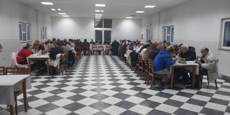 IFTAR U DOMU STOCU: DRUŽENJE S DONATORIMA I PRIJATELJIMA