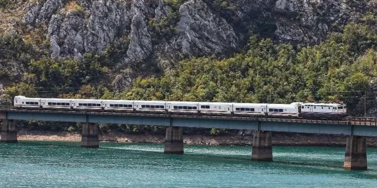 Strani mediji oduševljeni prugom Sarajevo – Mostar: Jedna od najljepših vožnji vozom u Evropi