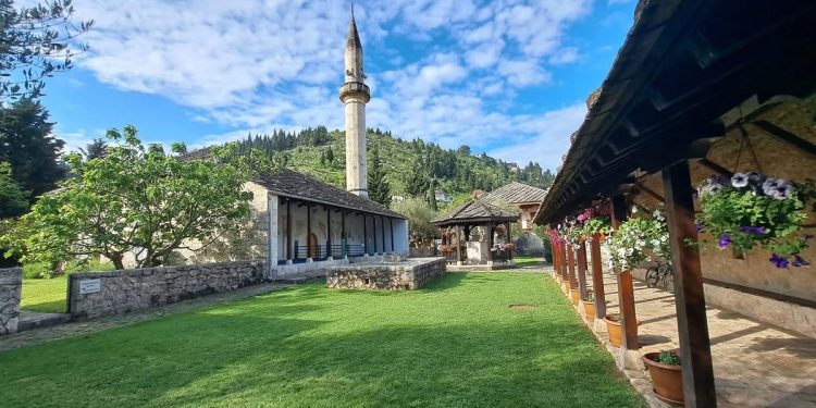 STOLAC U DUHU BAJRAMA: Bajram-namaz na 10 lokacija u četiri općine
