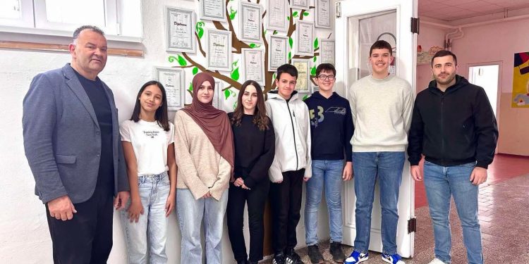 Zlato za Prvu osnovnu školu Stolac: Mehmed Salih Hrle najbolji matematičar kantona
