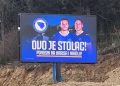Bilbord  na ulazu u Stolac: Ponosni na Harisa i Nikolu