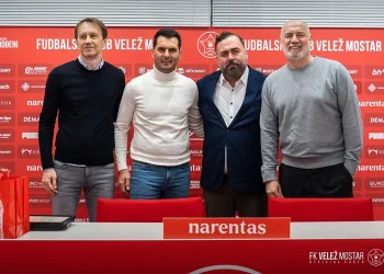 Večer za pamćenje: Velež odao počast Zmajevima pred punim tribinama