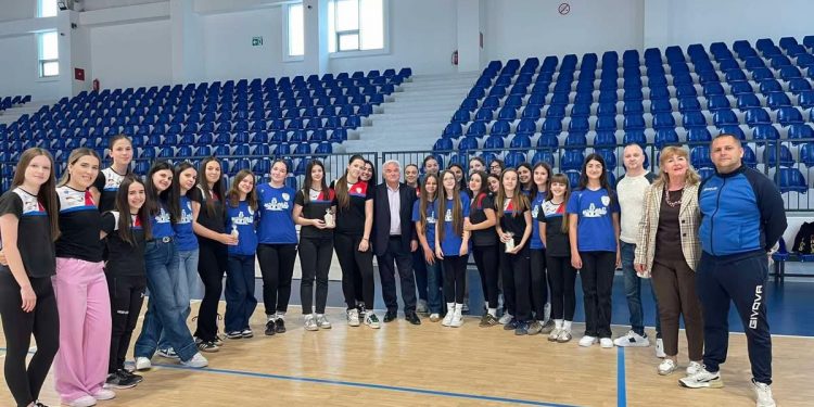 AMBASADOR NJEMAČKE U BiH POSJETIO ŽRK ISKRA U STOCU