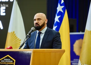 POSKOK u prostorijama Federalnog MUP-a: Pretresaju i kabinet Rame Isaka, oduzet mu mobitel