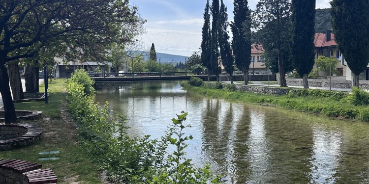 Stolac: Sparno vrijeme danas, sutra moguće osvježenje