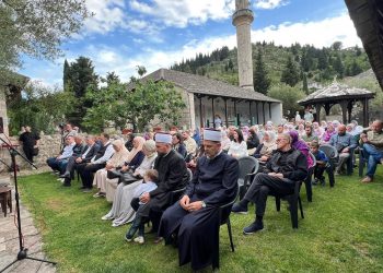 Stolac ispratio svoje hadžinice: Večer dove, emocija i mubarek želja