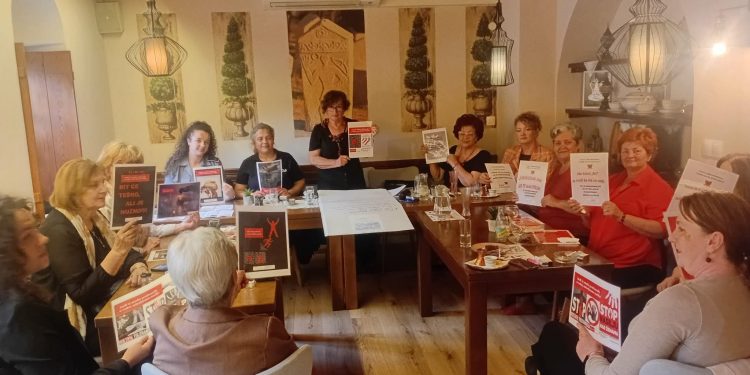 Iz Stoca poslana snažna poruka protiv nasilja: Udruženje „Transformator“ organizovalo okrugli stol o femicidu