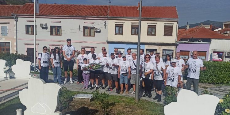 STOČANI KRENULI NA MARŠ MIRA: KORACIMA SJEĆANJA ČUVAJU ISTINU O SREBRENICI