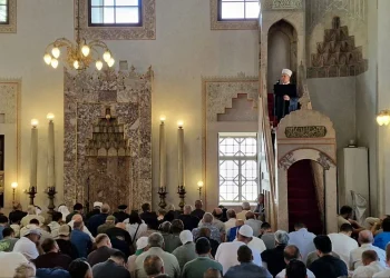 Reis Kavazović: Pamćenje Srebrenice je kula našeg opstanka, nemamo pravo na komfor zaborava