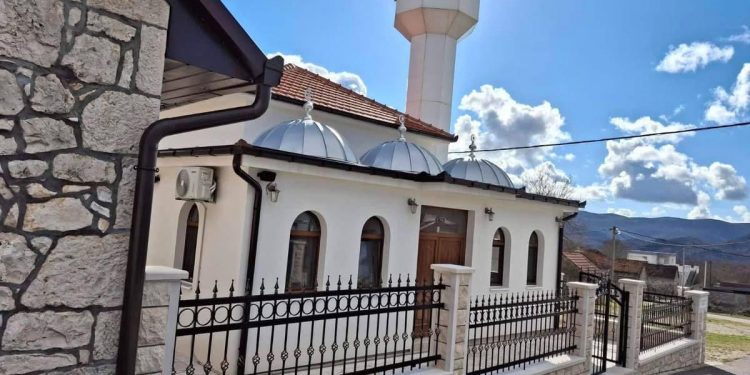 Tamo gdje Hercegovina šuti, ezan govori: Tucakovića džamija u Rabranima