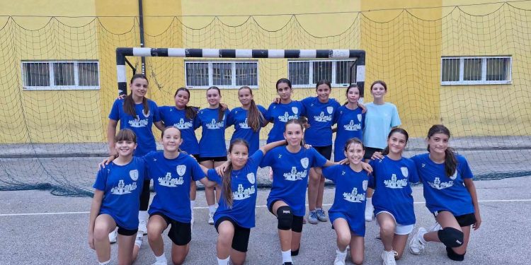 OMLADINSKI POGON OŽRK ISKRA STOLAC – NOVA GENERACIJA STOLAČKIH RUKOMETAŠICA