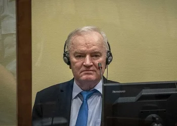 ODBIJENO PUŠTANJE RATKA MLADIĆA: DOŽIVOTNI ZATVOR OSTAJE NA SNAZI